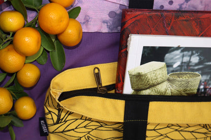 Yellow Leaf-Pattern Tote Bag – Eco-Chic Style for Everyday Adventures
